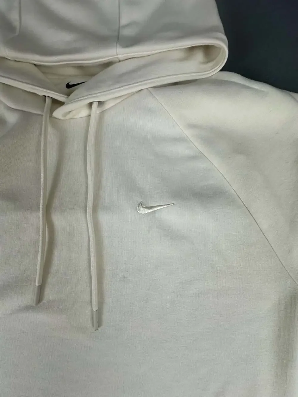 Nike Dri-Fit Mini Swoosh Cream Pullover Hoodie Men's Size Medium